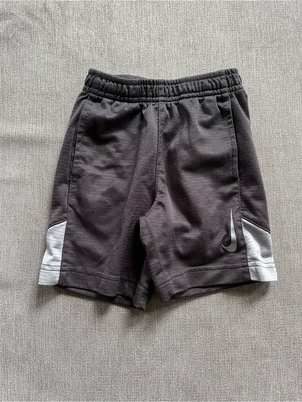 Mixed Brand Toddler Boy’s 2T T-Shirt and Shorts Bundle - Picture 5 of 13